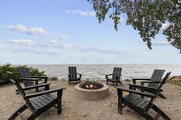 Hickory on the Lake – Your Lake Winnebago Vacation Rental in Oshkosh