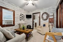 Kalbus Cottage – Watch Sunrises & Sunsets on Lake Winnebago