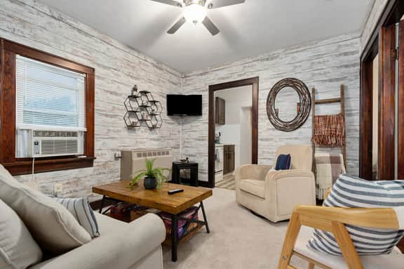 Kalbus Cottage – Watch Sunrises & Sunsets on Lake Winnebago