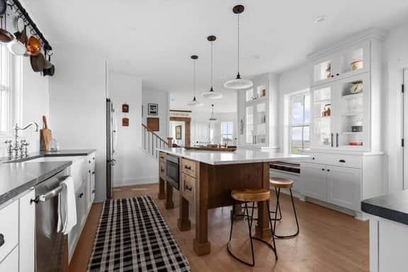Highland Farmhouse | Renovated Farmhouse Near Oshkosh